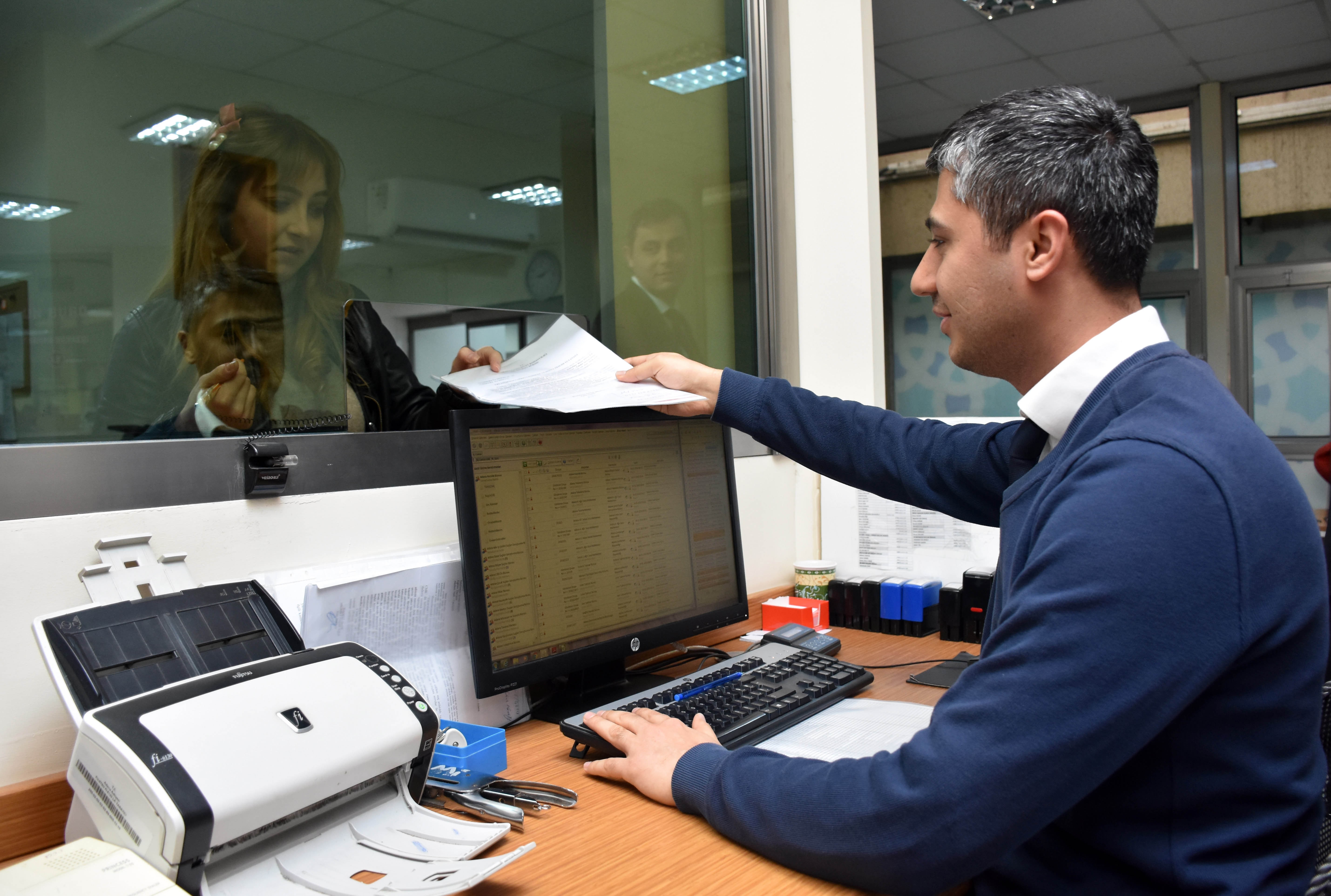 Adana Adliyesi'nde işlem süresi 2 dakika 34 saniye