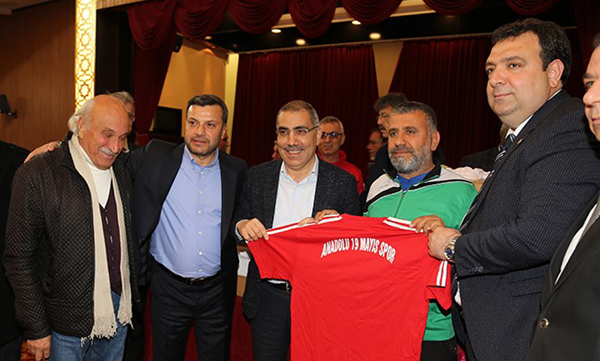 Çelikcan ve Kocaispir'den amatör spor kulüplerine yardım