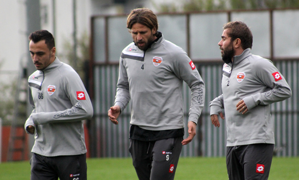 Adanaspor'da Balıkesirspor hazırlıkları başladı