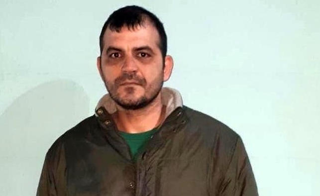 Dolandırıcı emniyetin önünden geçince!