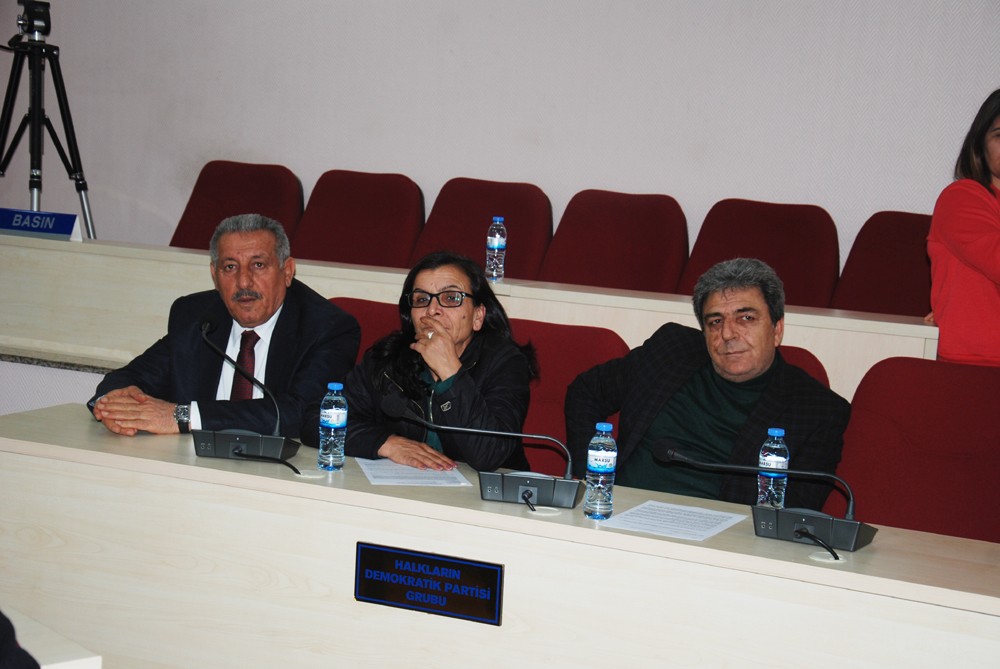 Seyhan Belediye Meclisi’nde tartışma bitmedi