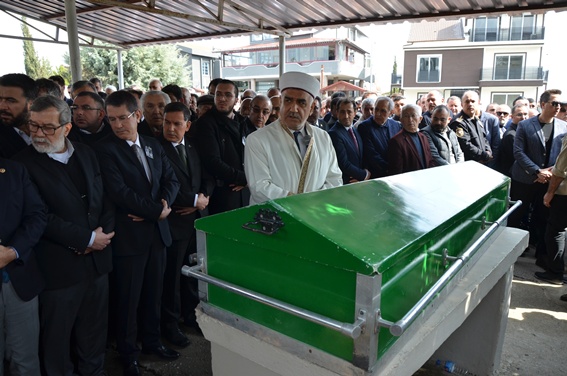 AK Parti'li Küpeli son yolculuğuna uğurlandı