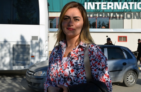 İmzayı attı, eyleme gitti