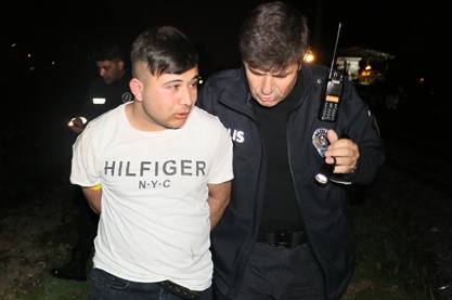 Ehliyetsiz sürücü gece yarısı şehri birbirine kattı
