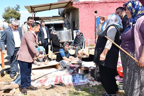 Honamlı Yörükler adayları kahvaltıda ağırladı