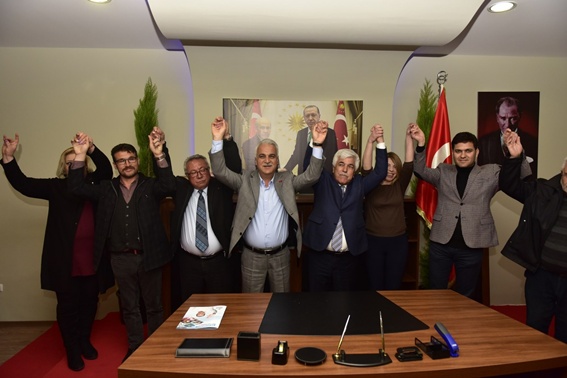 İYİ Partililer MHP'ye katıldı