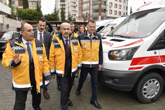 Adana'ya 9 ambulans satın alındı