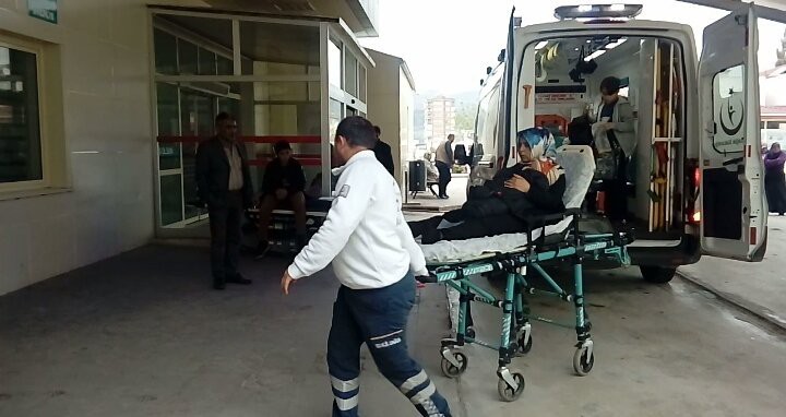Kozan’da trafik kazasında 5 kişi yaralandı