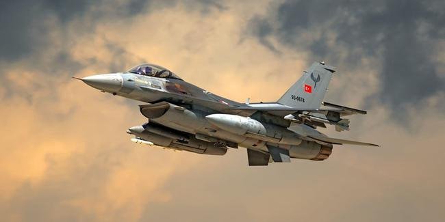 Irak'ın kuzeyine hava harekatı
