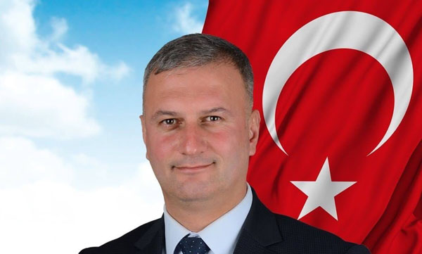 Karataş Belediye Başkanı Necip Topuz oldu