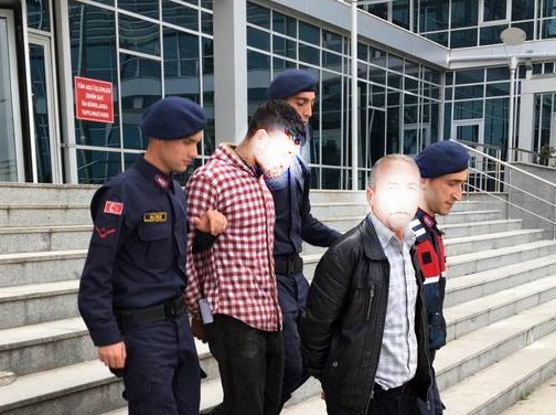 Demirlerini çalanlar suçüstü yakalandı