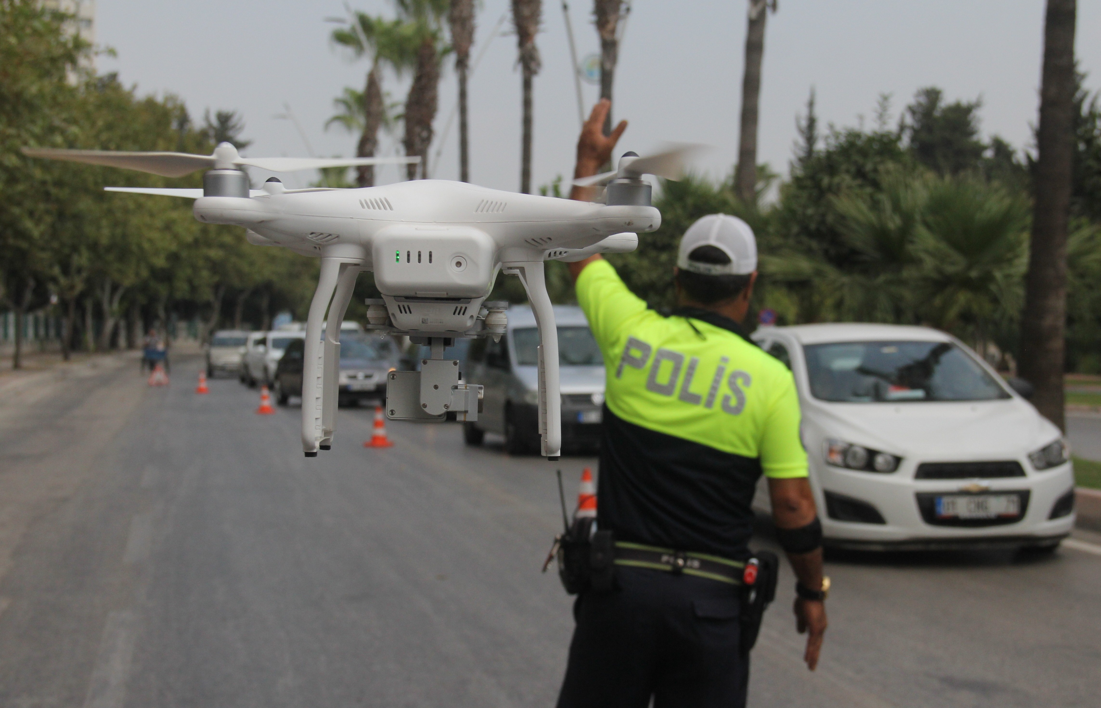 Adana’da mart ayında 2 bin 237 araç trafikten men edildi