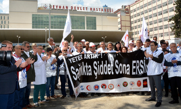 Sağlık Çalışanları ‘Beyaz Eylem’ yaptı