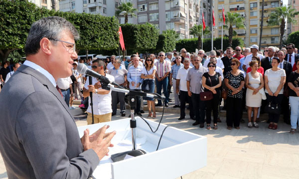 “Karanlık günlerden Atatürk’ün ışıklı yolunu izleyerek çıkacağız”