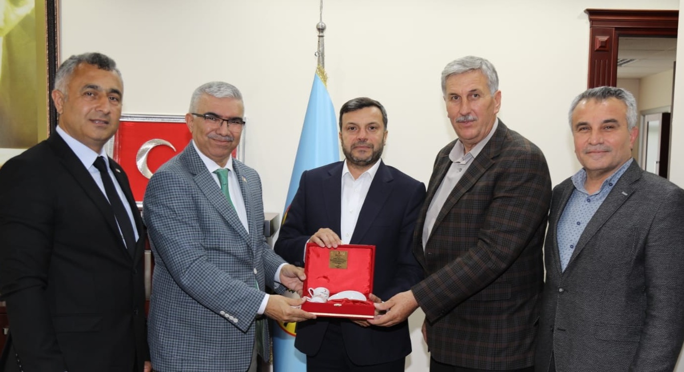 Kocaispir’den Kızılay’a destek