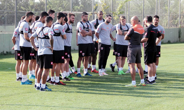 Adanaspor ara vermedi