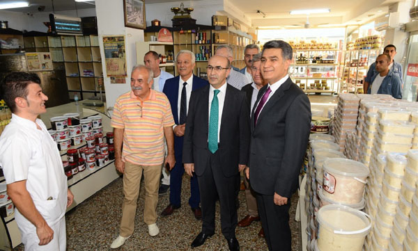 Vali Demirtaş, esnaf ziyaretinde