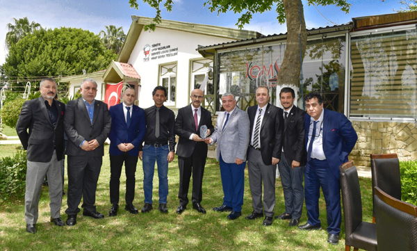 Vali Demirtaş'tan TSYD'ye ziyaret