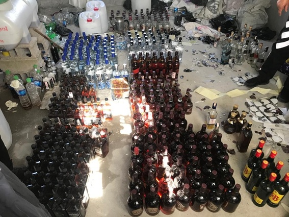Adana'da kaçak içki operasyonu
