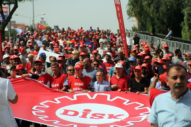 1 Mayıs'ta İstiklal Marşı okunmadı!