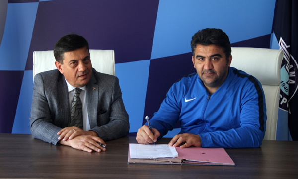 Ümit Özat ile bir yıllık sözleşme imzalandı