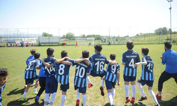 Adana Demirspor futbol okulu seçmeleri