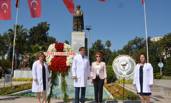 “14 Mayıs Eczacılık Günü” Adana'da kutlandı