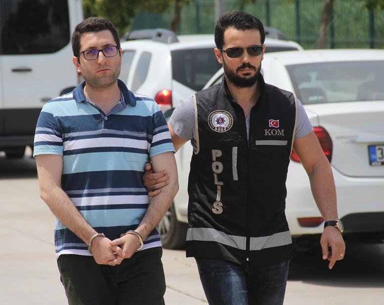 FETÖ'den aranan çift, hücre evinde yakalandı