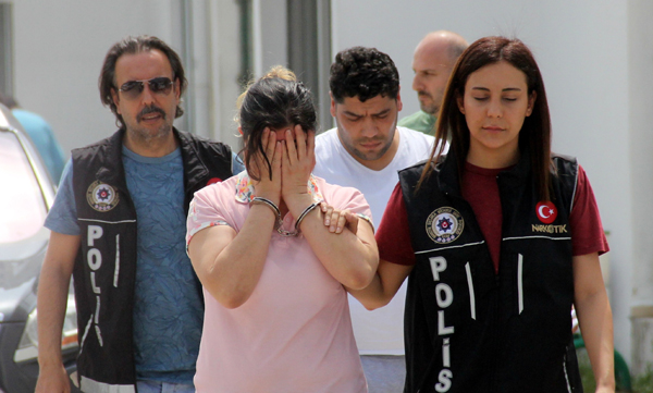 Torbacılık yapan karı koca tutuklandı