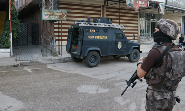 Adana'da şafak vakti DEAŞ operasyonu: 4 gözaltı