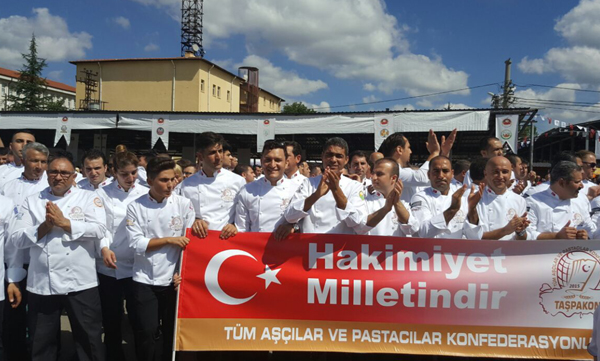 Adanalı aşçılar, Mengen’de çifte birincilik kazandı
