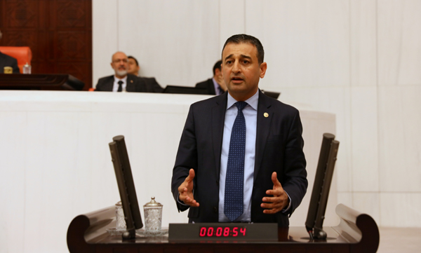 Bayramların özünde, dayanışma, hoşgörü, barış ve mutluluk var