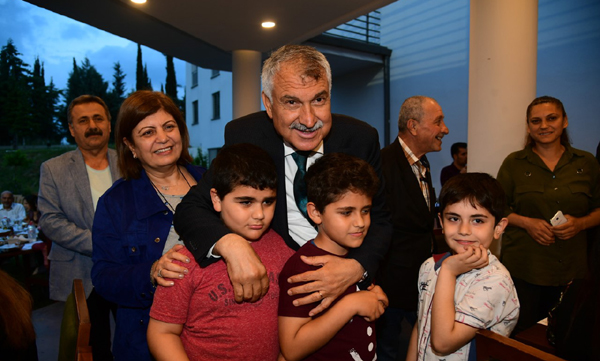 Karalar, ''Nice bayramları birlikte ve mutlu kutlayalım''