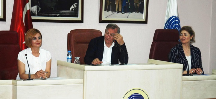 Seyhan Belediyesi'ne 3 yeni başkan yardımcısı