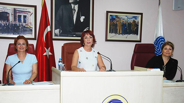 Seyhan Belediyesi ÇBB'den ayrılma kararı aldı