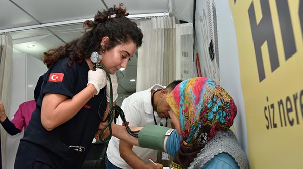Büyükşehir Yaz Şenlikleri kalplere dokunuyor