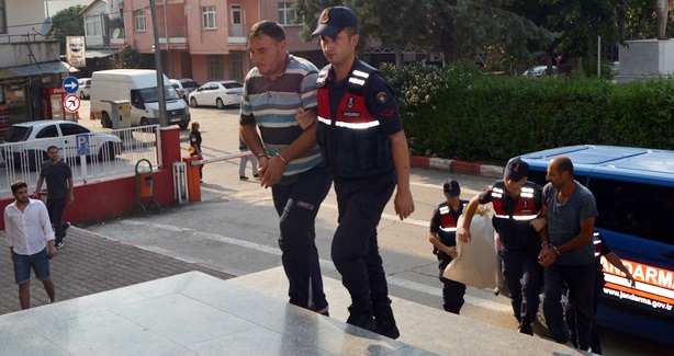 Uyuşturucu tacirlerine cezaevi yolu