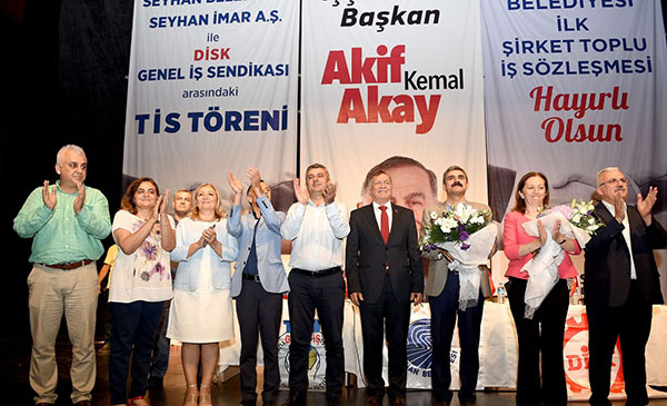 Seyhan'da çalışanlar yeni özlük haklarına kavuştu
