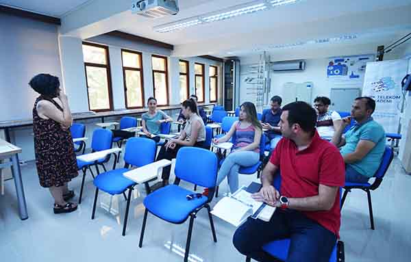 AOSB’de İngilizce kursu