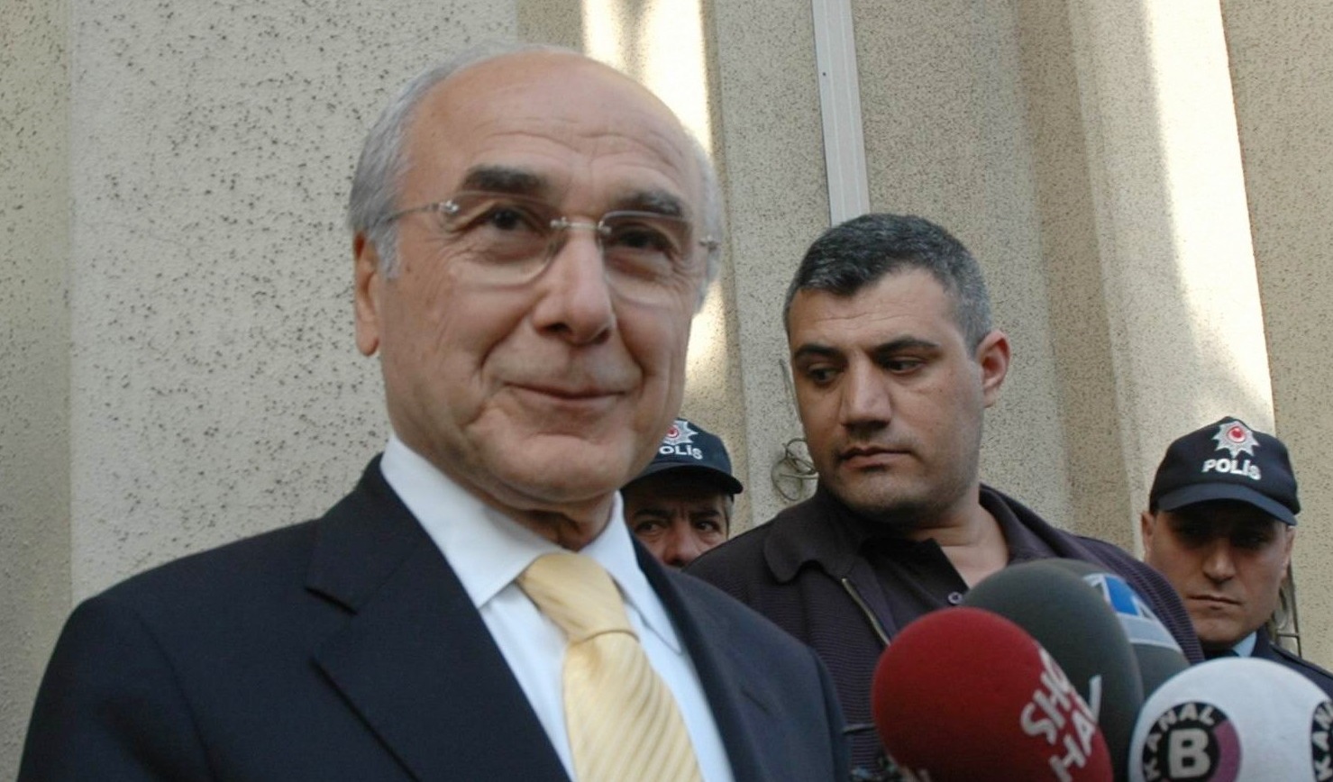 Aytaç Durak'ın aracına saldırı