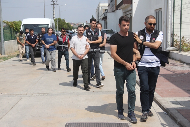 Adana merkezli 8 ilde FETÖ operasyonu