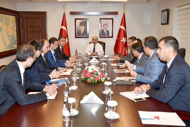 Vali Demirtaş, kaymakamlarla bir araya geldi