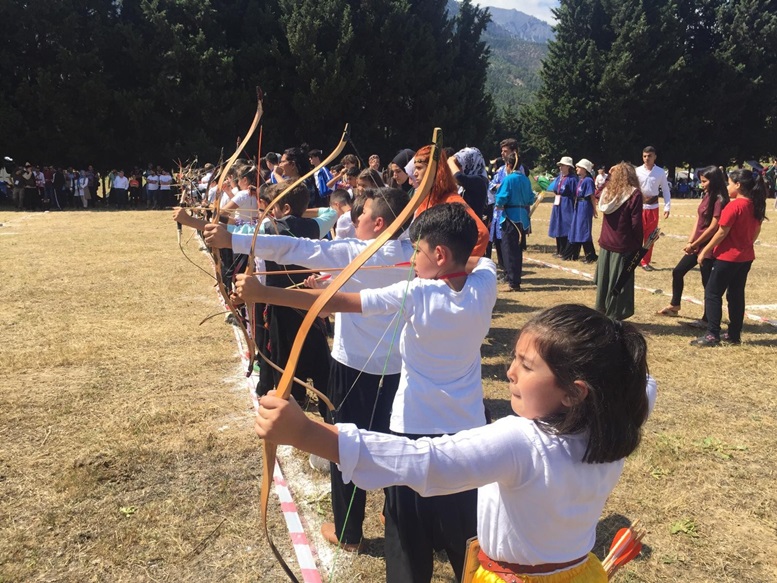 Pozantı'da okçuluk şampiyonası