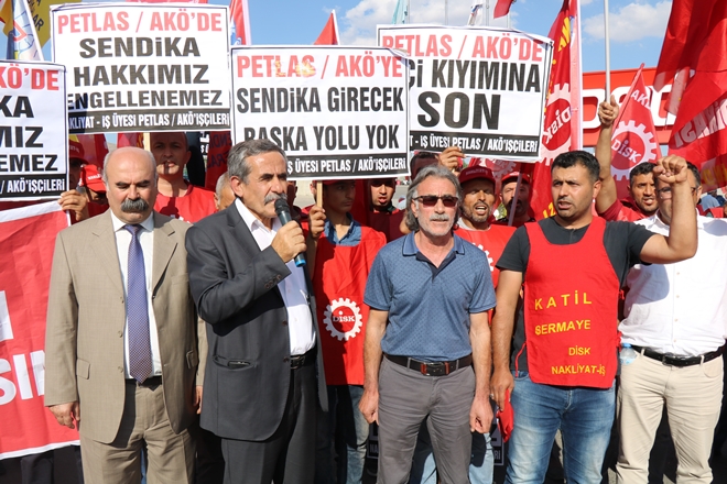 ''İşçilerin hak mücadelesi için ve ekmek kavgası için buradayız