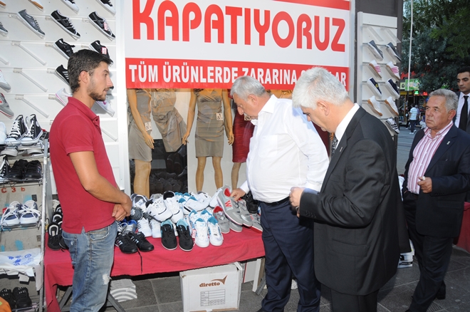 “Perakende yasası bir an önce çıkmalı”