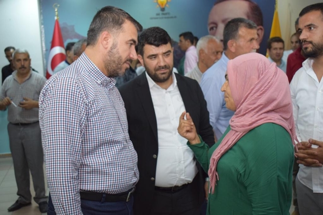 Milletvekili Erdinç’ten belediyeden çıkarılan işçilere destek