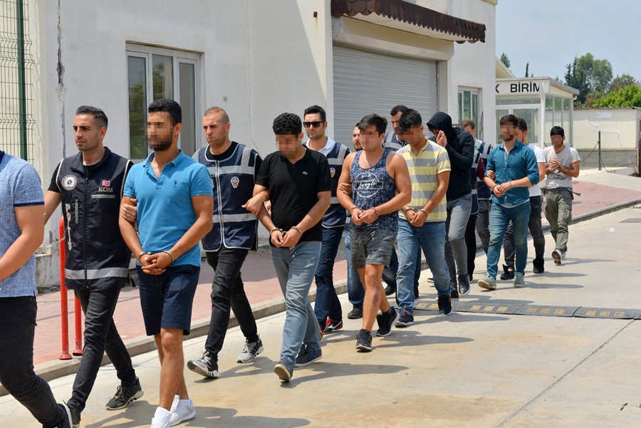 FETÖ'cüler Adana'ya getirildi