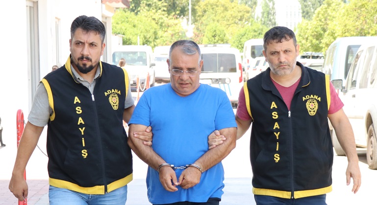 Sihir yaparak vatandaşları dolandırdı