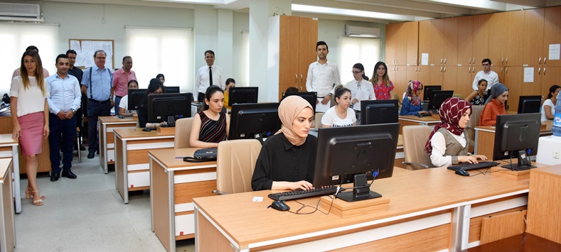 10 Parmak daktilo yazma yarışı