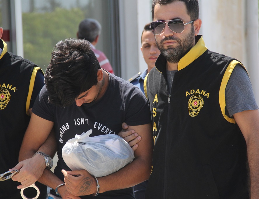 Bisiklet hırsızını dövmeleri ele verdi